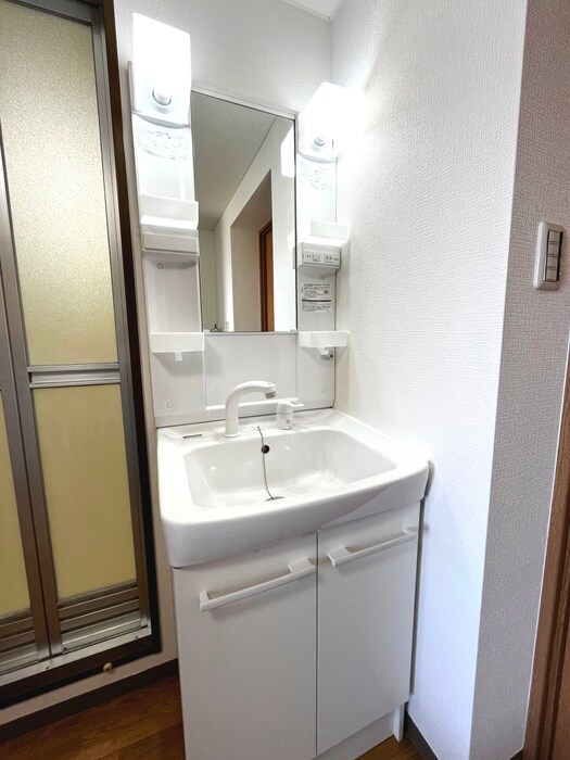 物件内観写真12　(洗面)