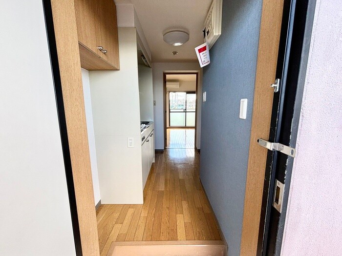 物件内観写真16　(廊下)