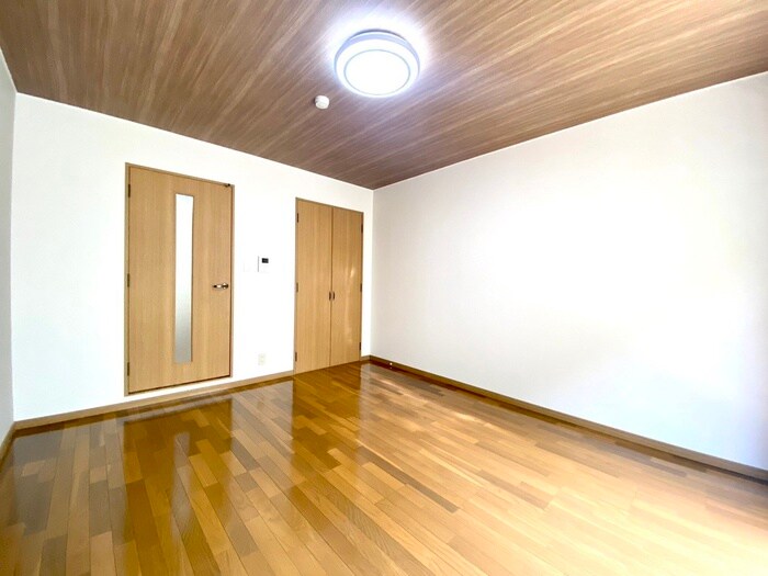 物件内観写真18　(居室)