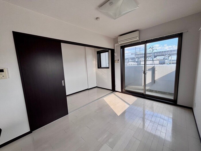 物件内観写真17　(居室)