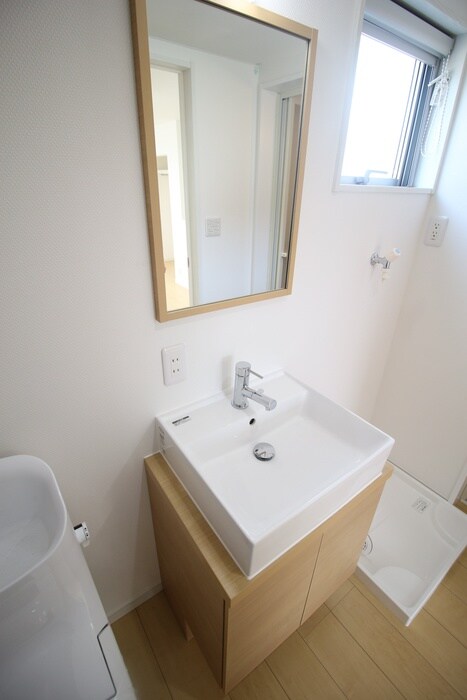 物件内観写真10　(洗面)