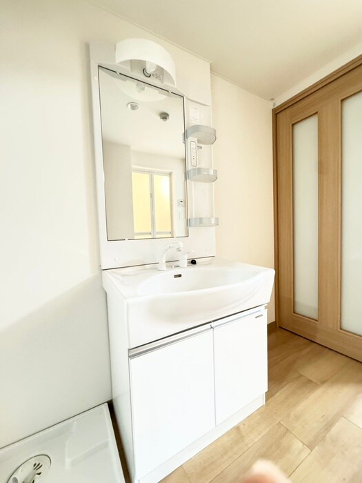 物件内観写真10　(洗面)