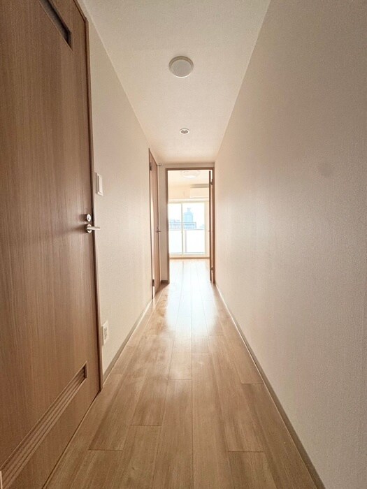 物件内観写真16　(廊下)