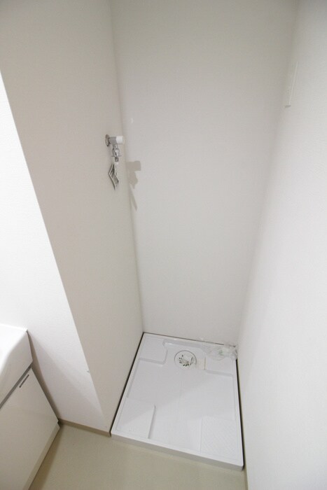 物件内観写真18　(洗濯機置場)