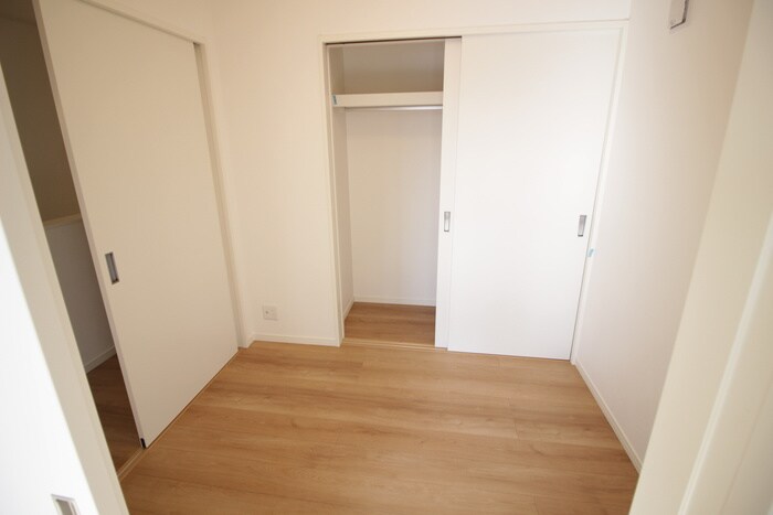 物件内観写真11　(居室)