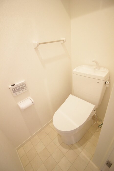 物件内観写真15　(トイレ)