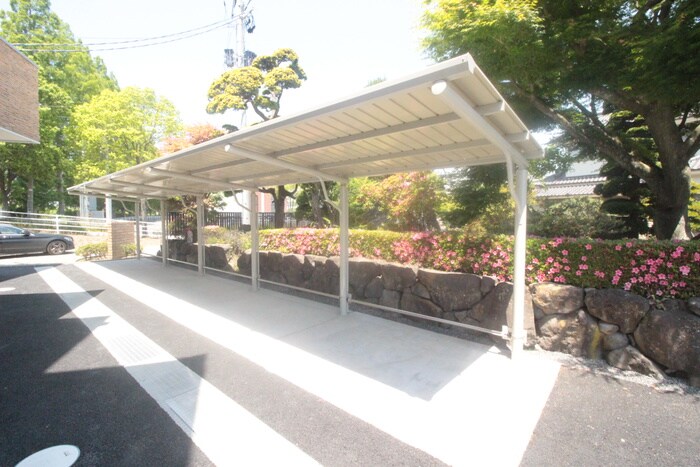 物件外観写真6　(駐輪場)