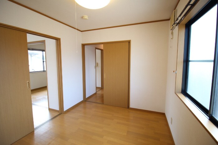 物件内観写真9　(居室)