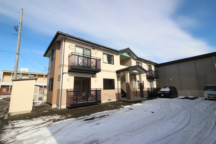 物件外観写真6　(駐車場)