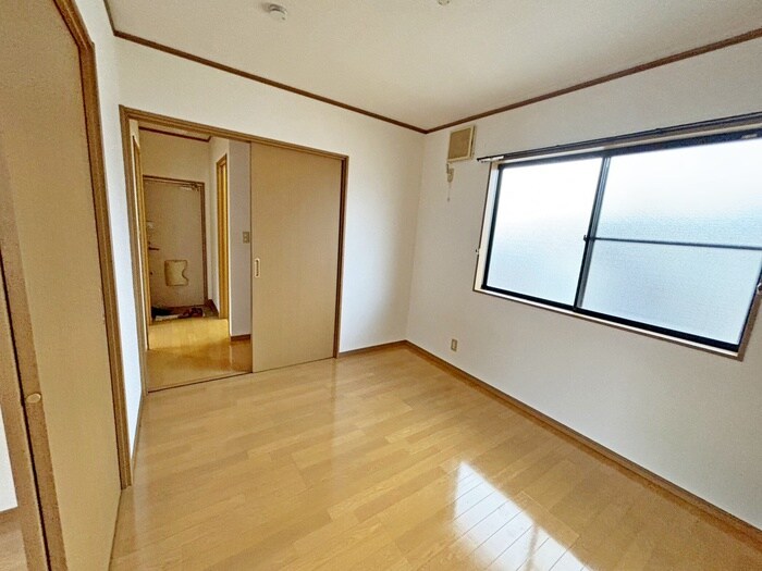 物件内観写真18　(居室)