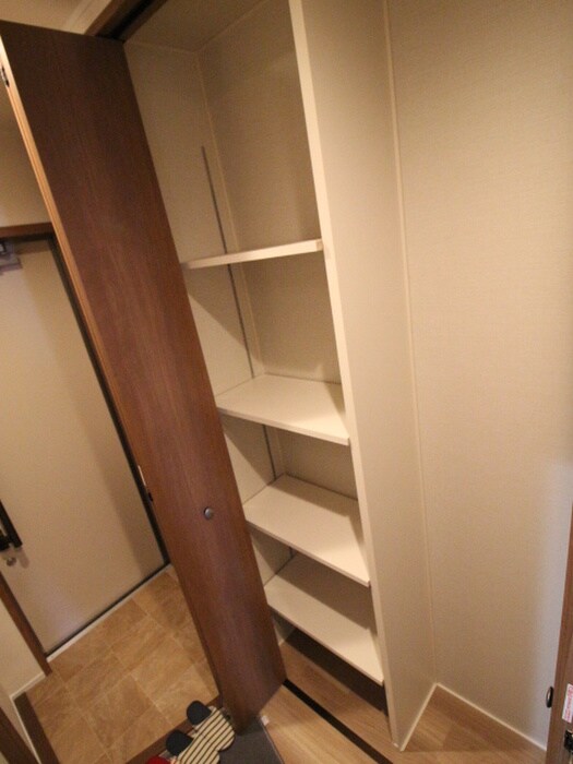 物件内観写真18　(靴箱)