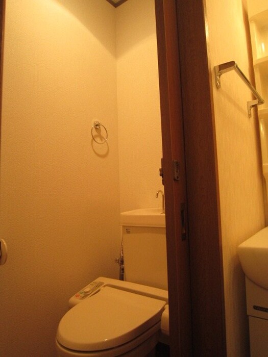 物件内観写真11　(トイレ)