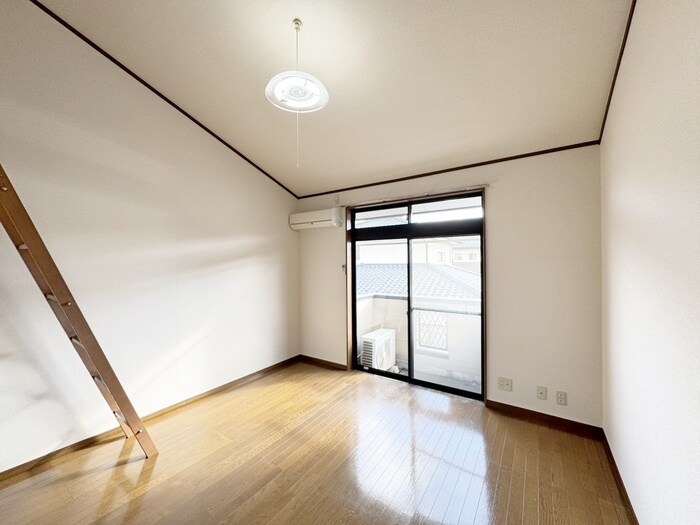 物件内観写真7　(居室)