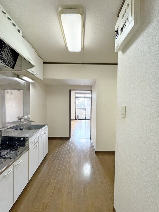 物件内観写真22　(廊下)