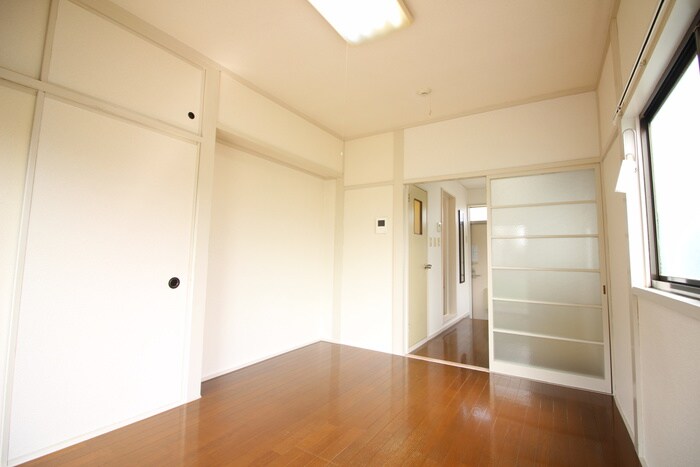 物件内観写真9　(居室)