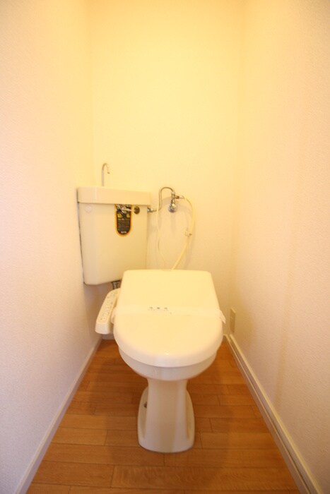 物件内観写真14　(トイレ)