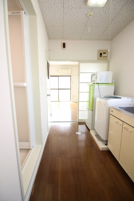 物件内観写真17　(廊下)