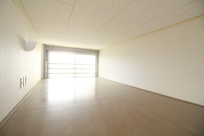 物件内観写真11　(ロフト)