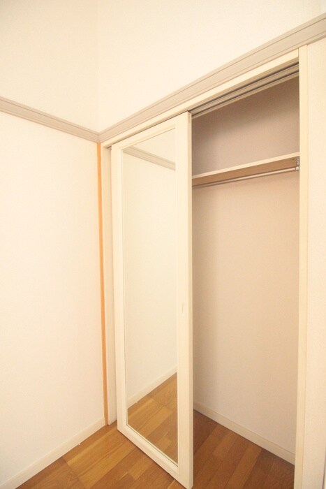 物件内観写真13　(収納)