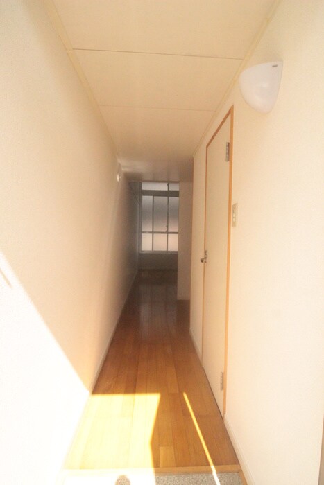 物件内観写真15　(廊下)