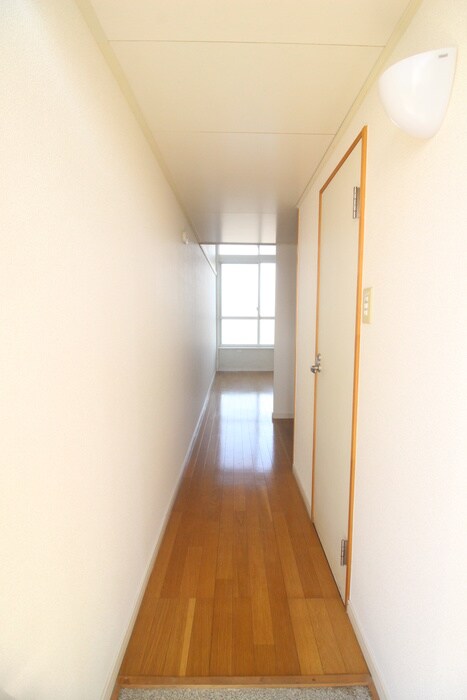 物件内観写真19　(廊下)