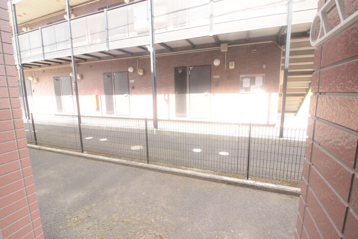 物件内観写真22　(室内からの展望)