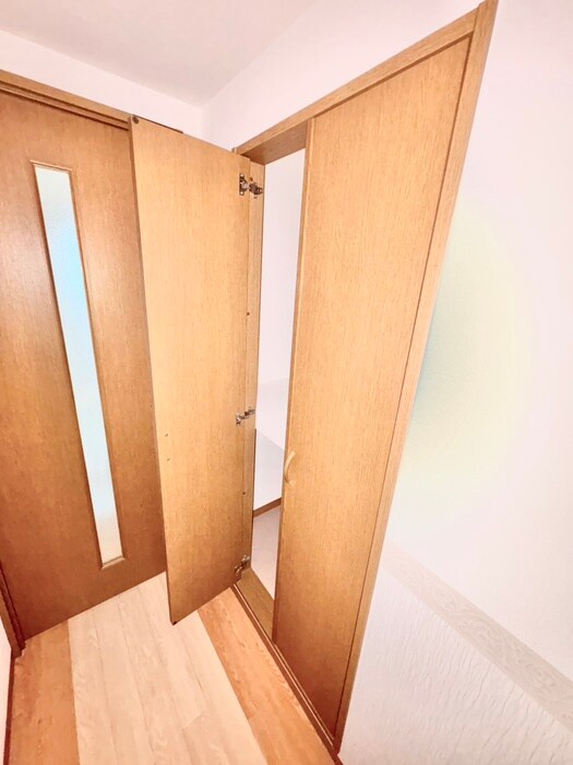 物件内観写真16　(収納)