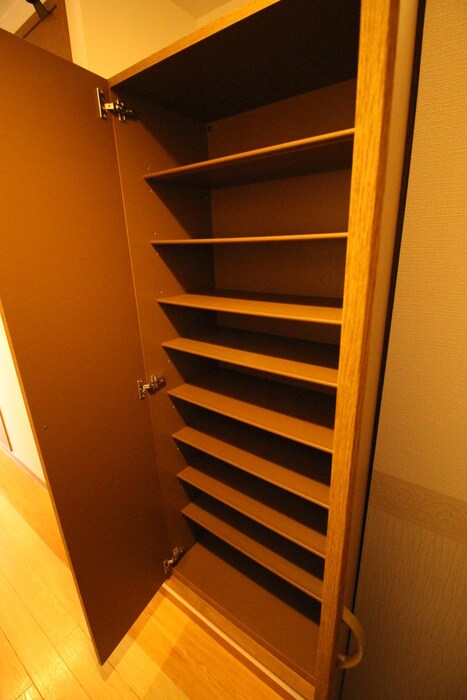 物件内観写真18　(靴箱)