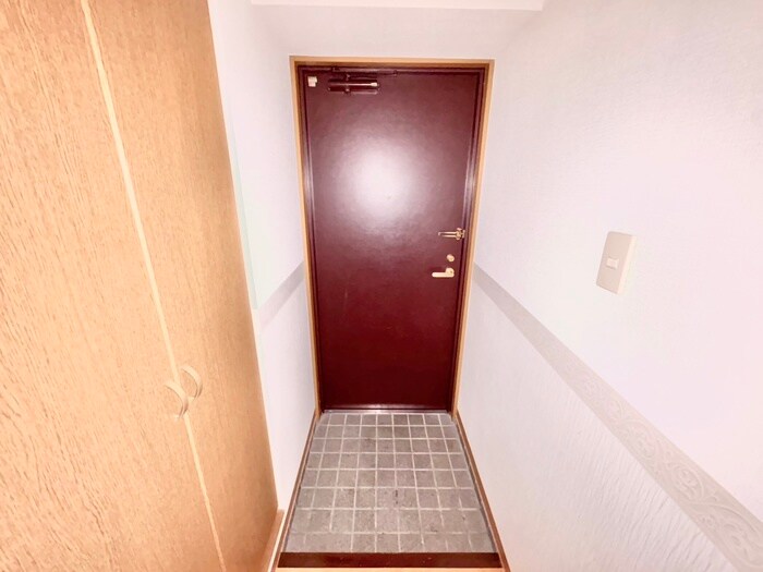 物件内観写真19　(玄関)