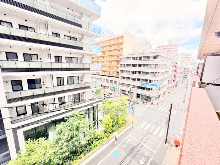 物件内観写真22　(室内からの展望)