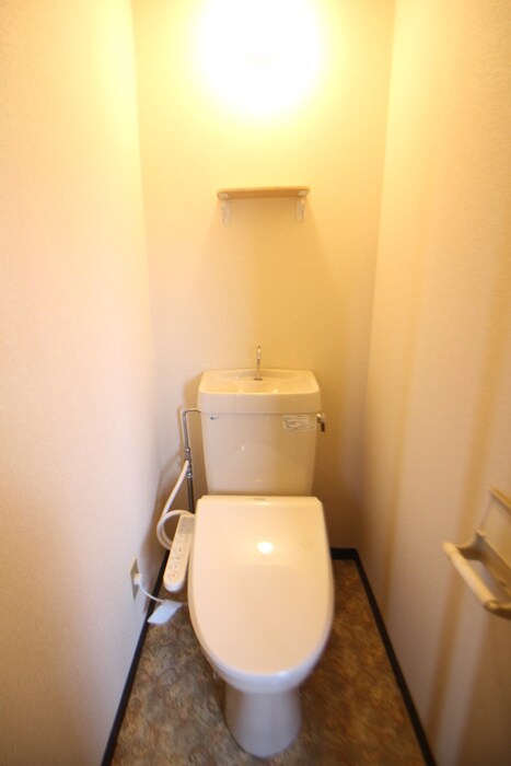 物件内観写真9　(トイレ)