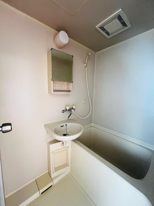 物件内観写真9　(バス／シャワールーム等)