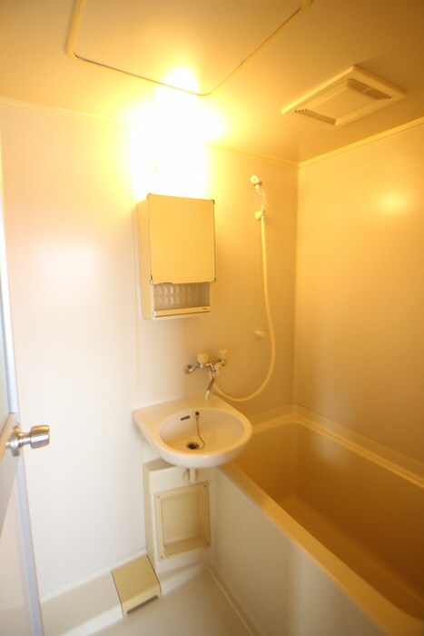 物件内観写真10　(バス／シャワールーム等)