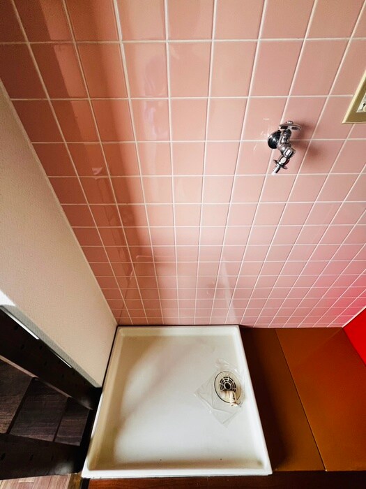 物件内観写真11　(洗濯機置場)