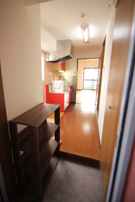 物件内観写真13　(玄関)