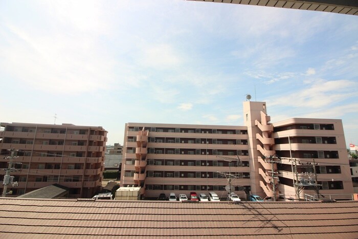 物件内観写真15　(室内からの展望)