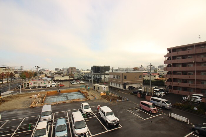 物件内観写真15　(室内からの展望)