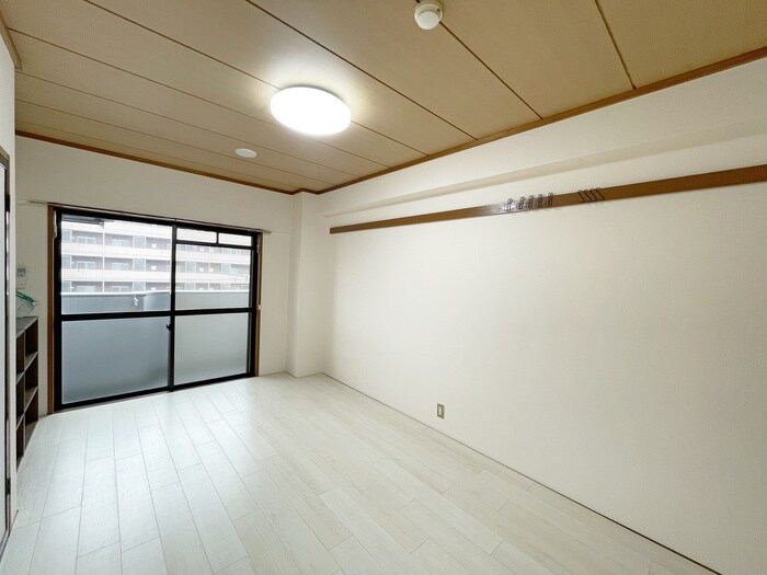 物件内観写真16　(内観写真)