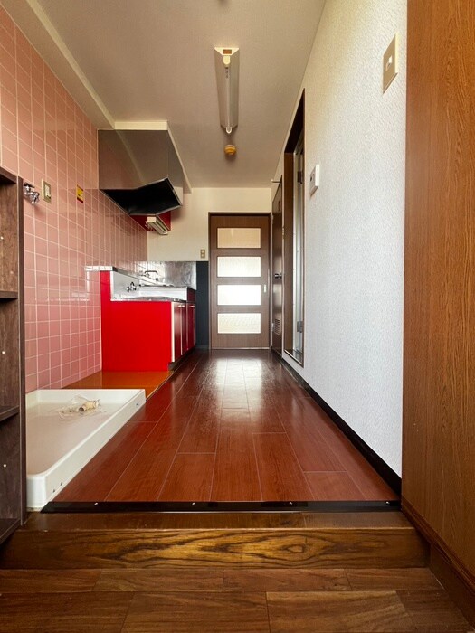 物件内観写真18　(廊下)