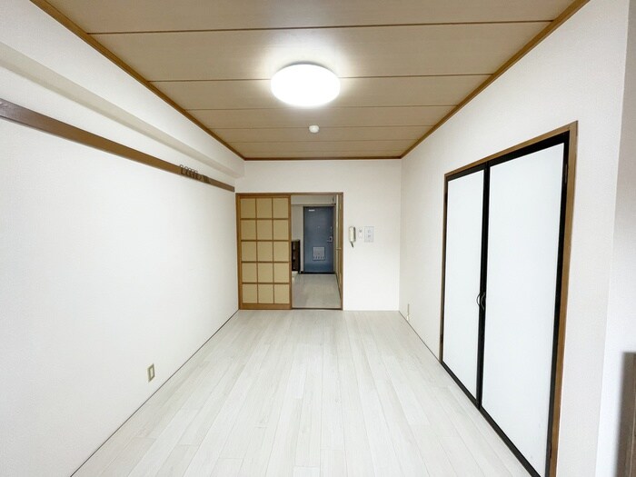 物件内観写真19　(居室)