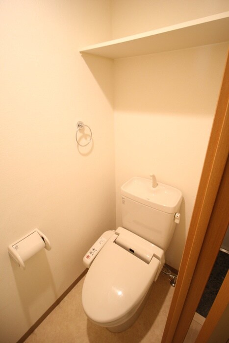 物件内観写真12　(トイレ)