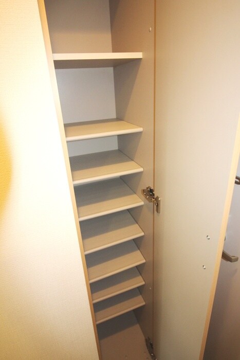 物件内観写真19　(靴箱)