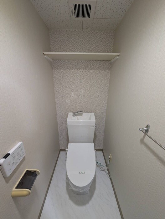 物件内観写真14　(トイレ)