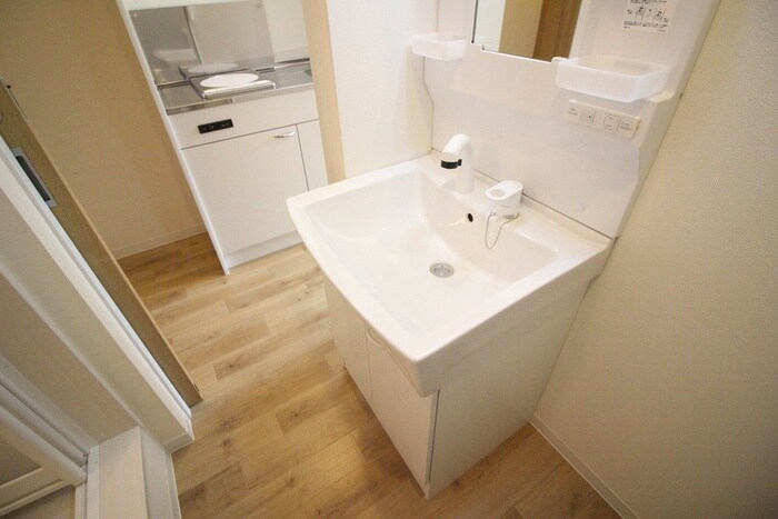 物件内観写真12　(洗面)