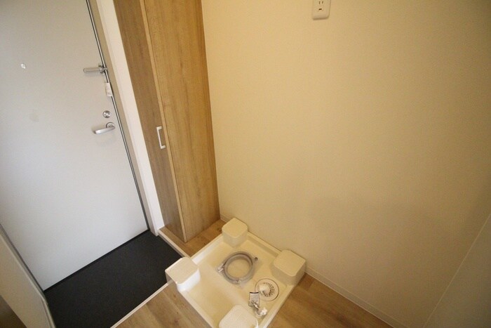 物件内観写真15　(洗濯機置場)