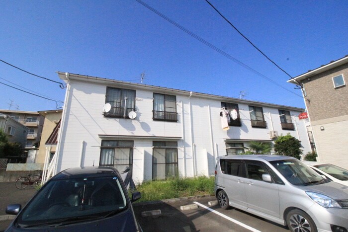 物件外観写真5　(駐車場)