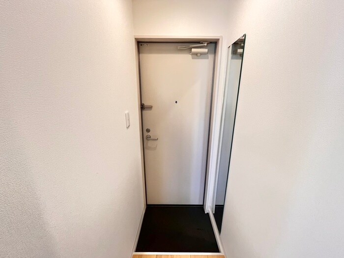 物件内観写真17　(玄関)