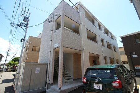 クレアフォーチュン連坊駅前外観写真