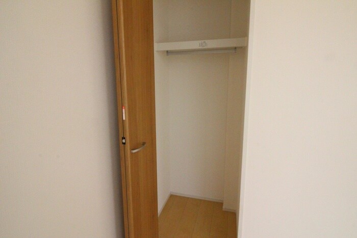 物件内観写真15　(収納)