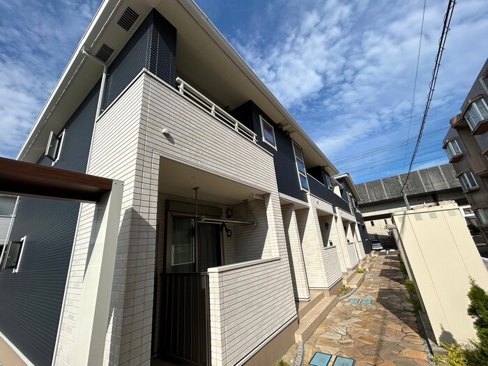 物件外観写真2　(外観写真)